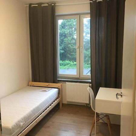 Hallera Wrocław Buitenkant foto